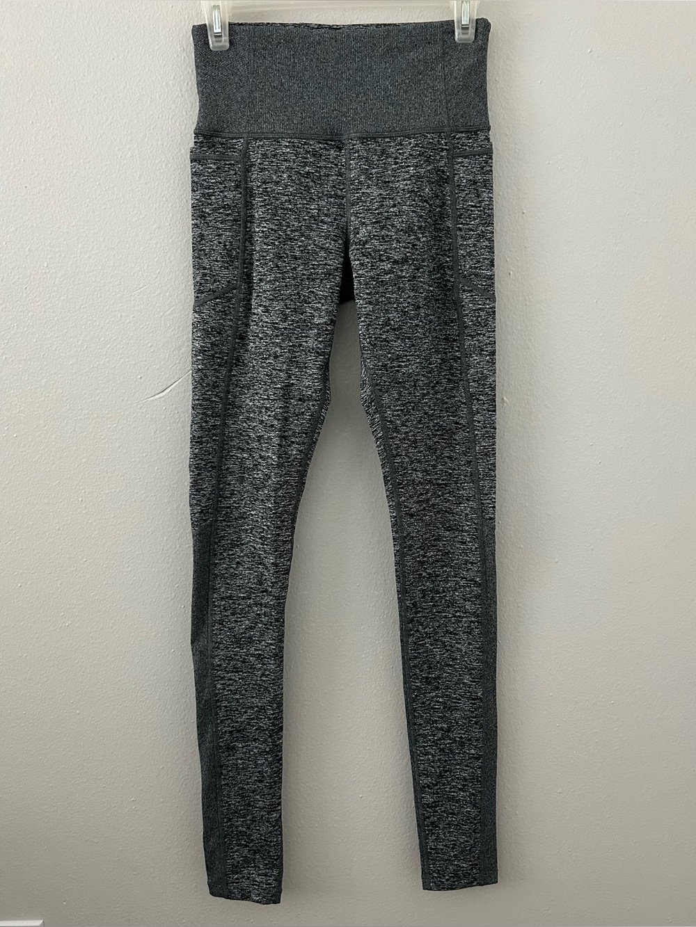 Athleta Exhale Heel Tight Women’s S Grey Athleisure Activewear Stretch Gym Yoga